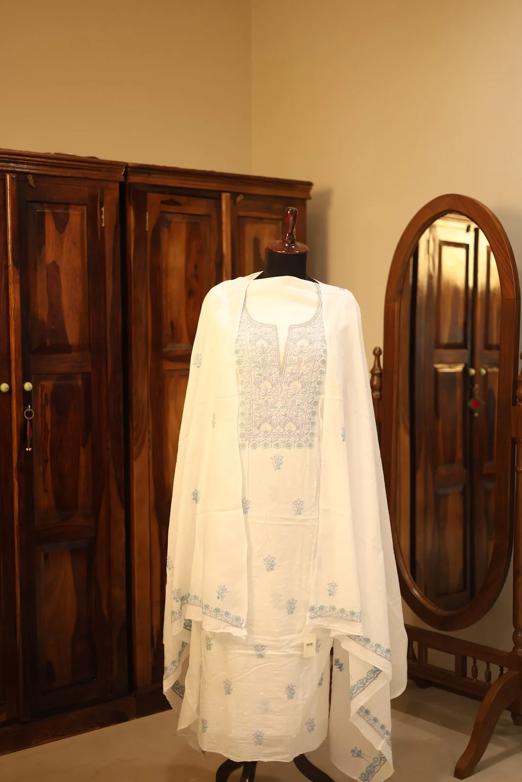 Cream Kurta with Blue-Gray Floral Print