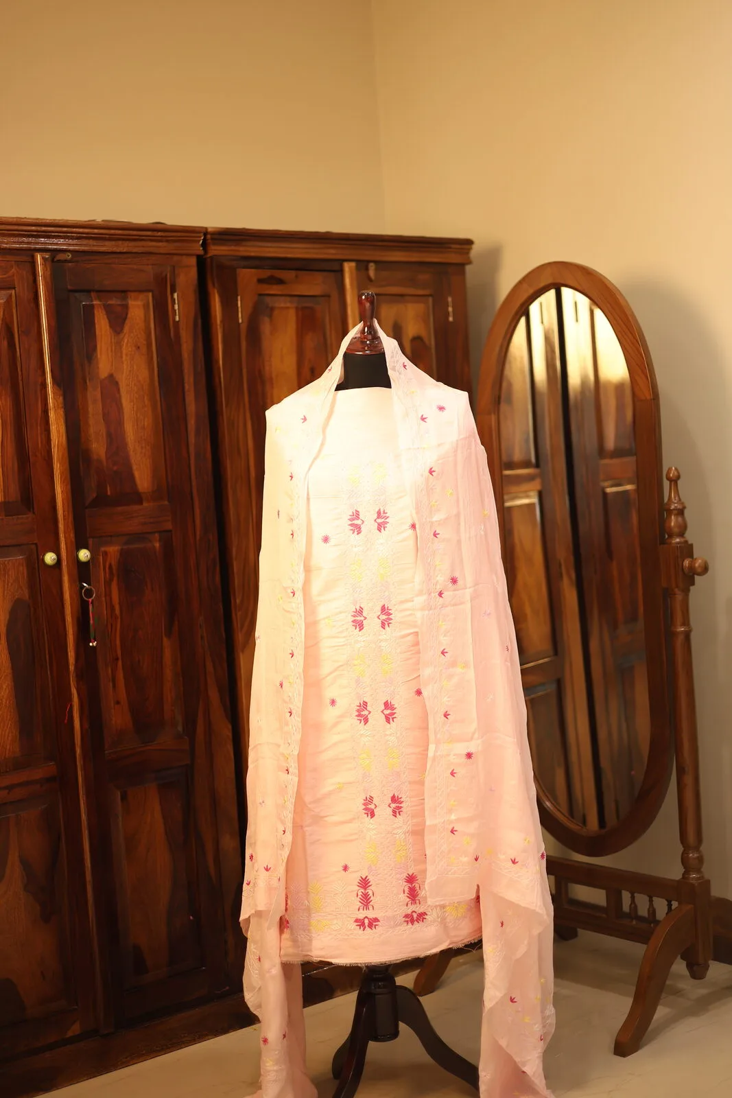 Pale Pink Floral Embroidered Kurti